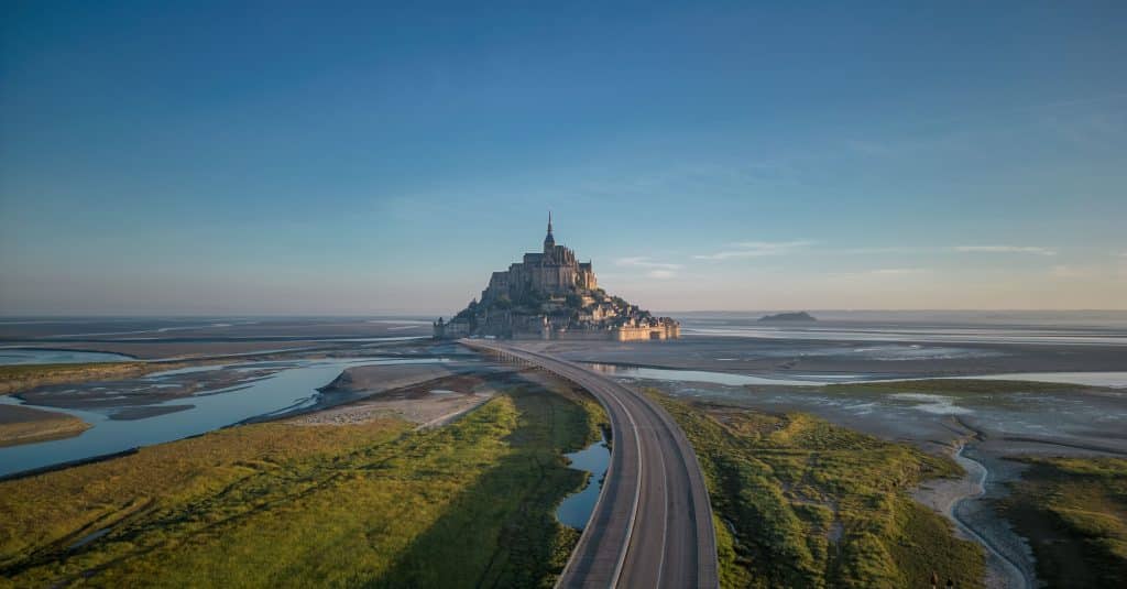 da parigi a mont saint michel in bicicletta attraversando la normandia sulla veloscenie