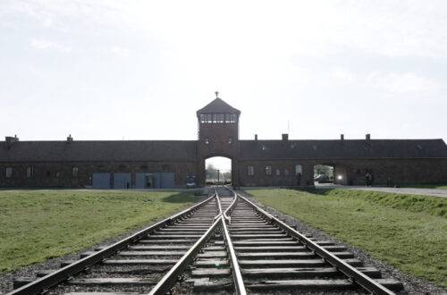 visitare auschwitz birkenau campi di concentramento anne frank anna diario polonia varsavia cosa fare vedere