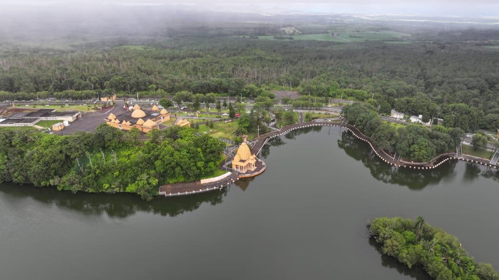 ganga talao gran bassin lago sacro Mauritius tempio templi Temple indu induista india indian