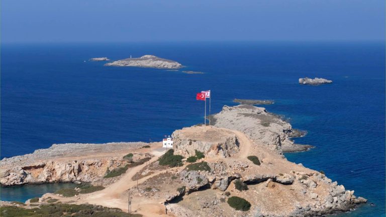 cosa vedere fare visitare Cipro del nord Cyprus north visit spiagge beaches drone laws