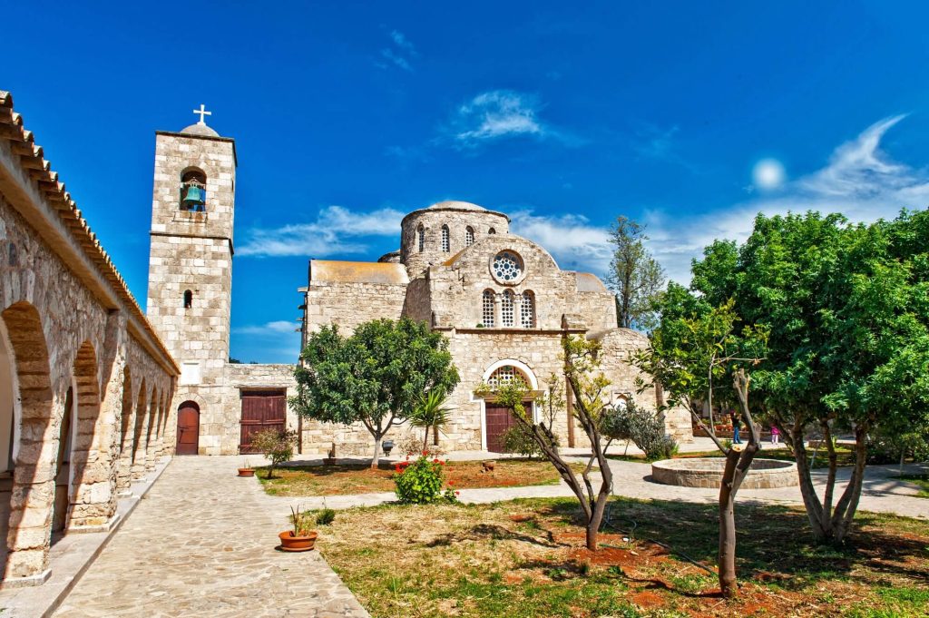 cosa vedere fare visitare viaggio drone Cipro del nord Turchia Cyprus spiagge Turkey north kyrenia castello castle san Barnaba