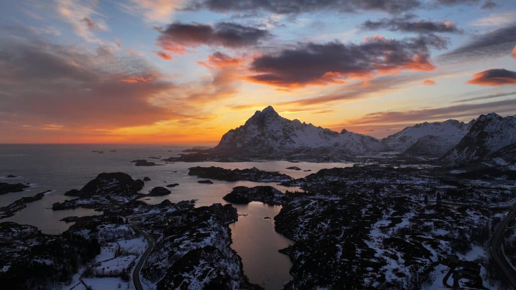 Kabelvåg cosa vedere fare visitare visit Isole Lofoten islands drone laws