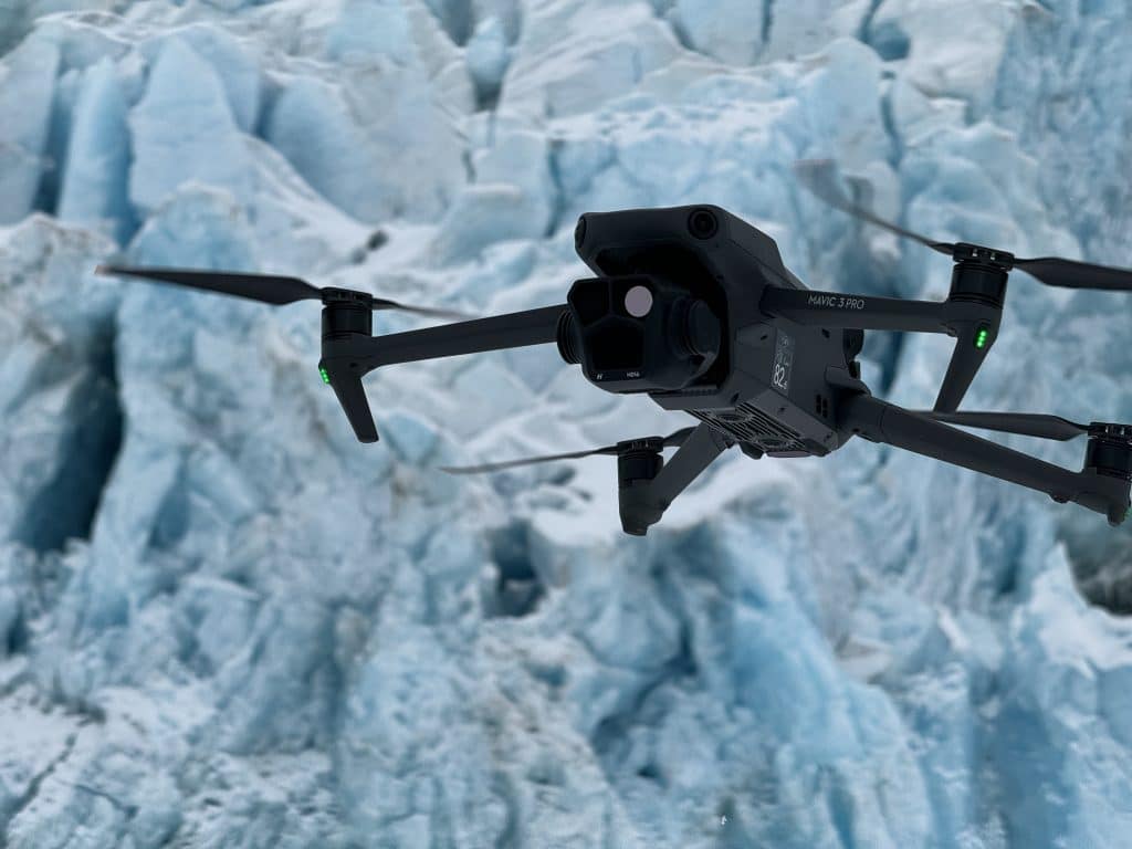 cosa vedere fare visitare Isole Svalbard Longyearbyen Pyramiden drone 