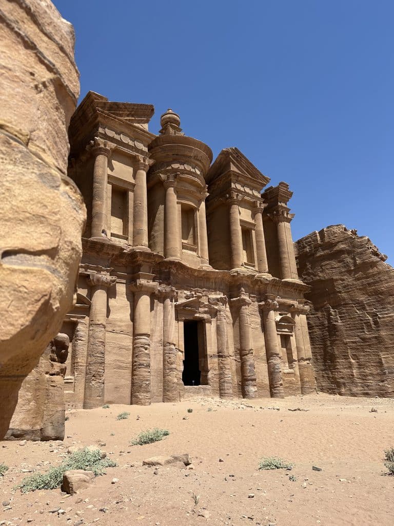 monastero di Petra come arrivare visitare cosa vedere fare Giordania viaggio consigli suggerimenti