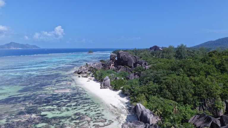 viaggio isole Seychelles cosa vedere fare visitare Mahè Praslin la digue curieuse drone enontheroad