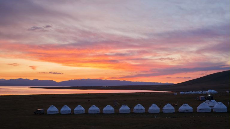 itinerario di viaggio in Kirghizistan cosa vedere fare visitare Bishkek enontheroad
